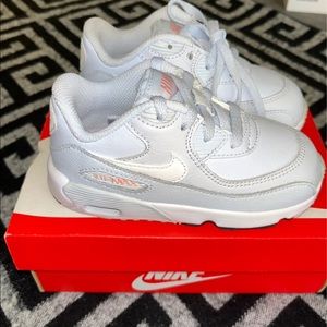 SOLDDD !!!!! Toddler Air Max 90